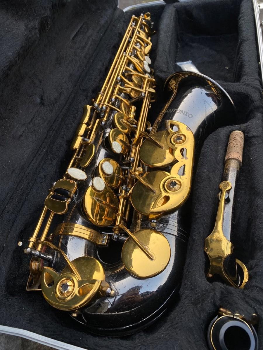 Saxophone alto Julius Keilwerth SX90 Gold di workshop Music Vaults